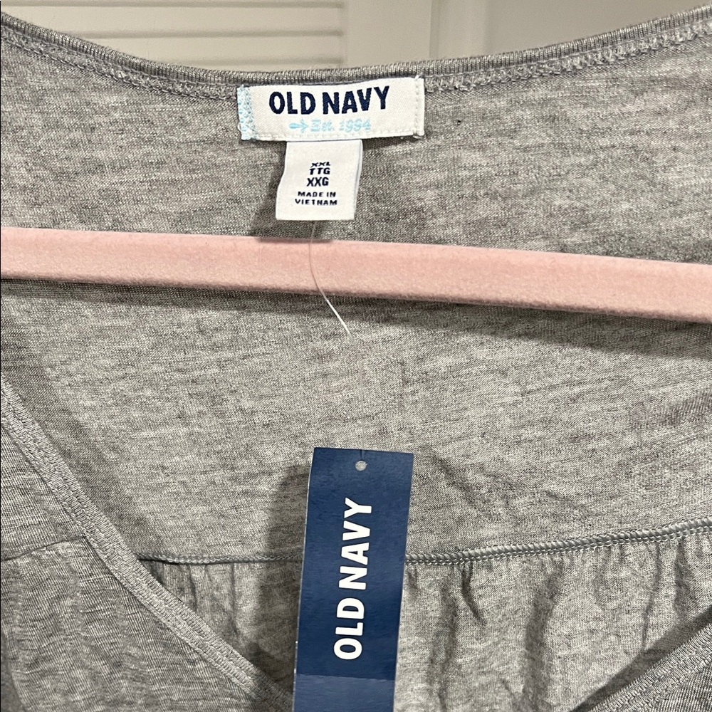 Old Navy Light Gray Women's Tunic Top - Picture 3 of 5